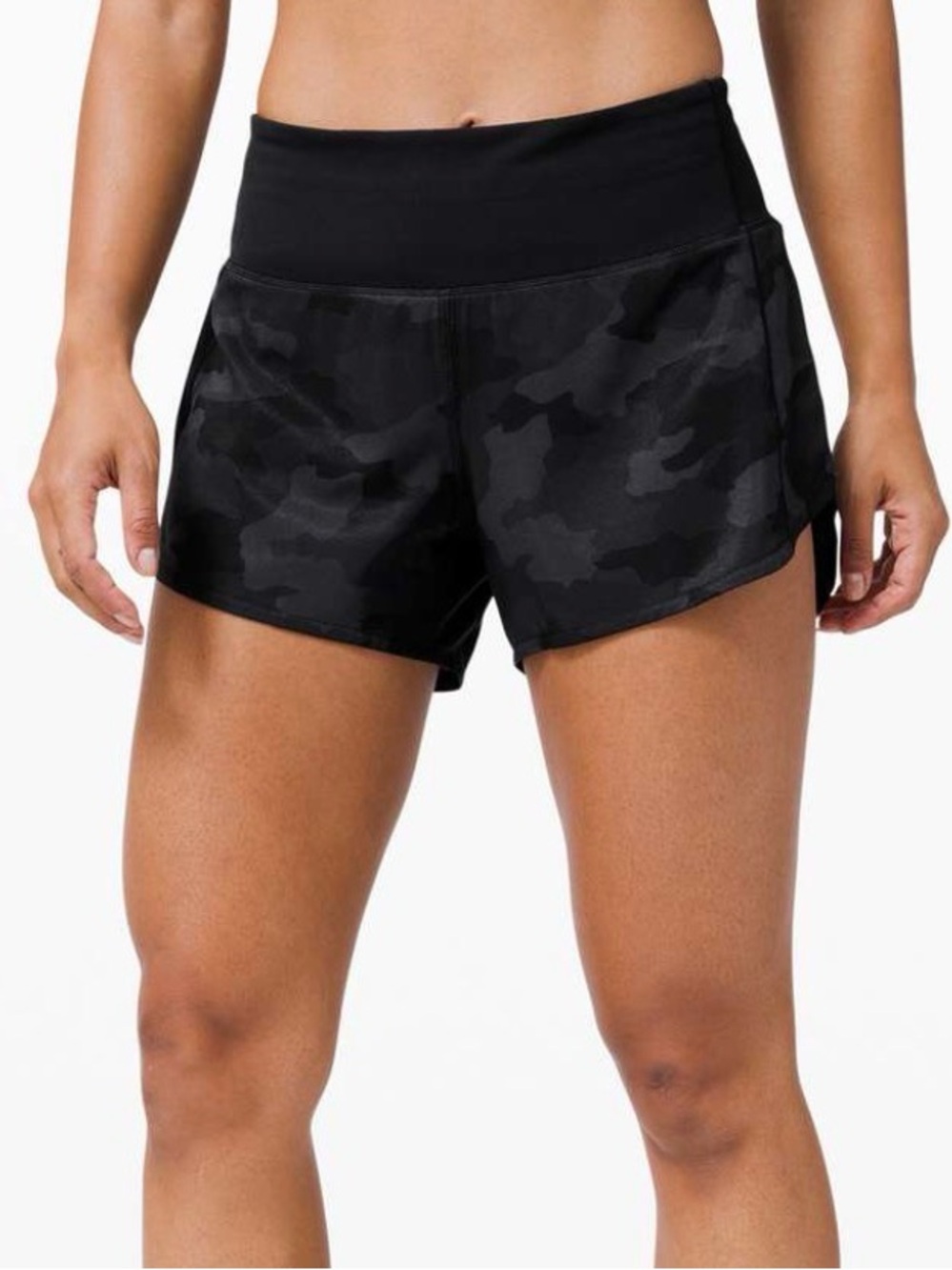 Athleta Women’s Run with It shorts XS